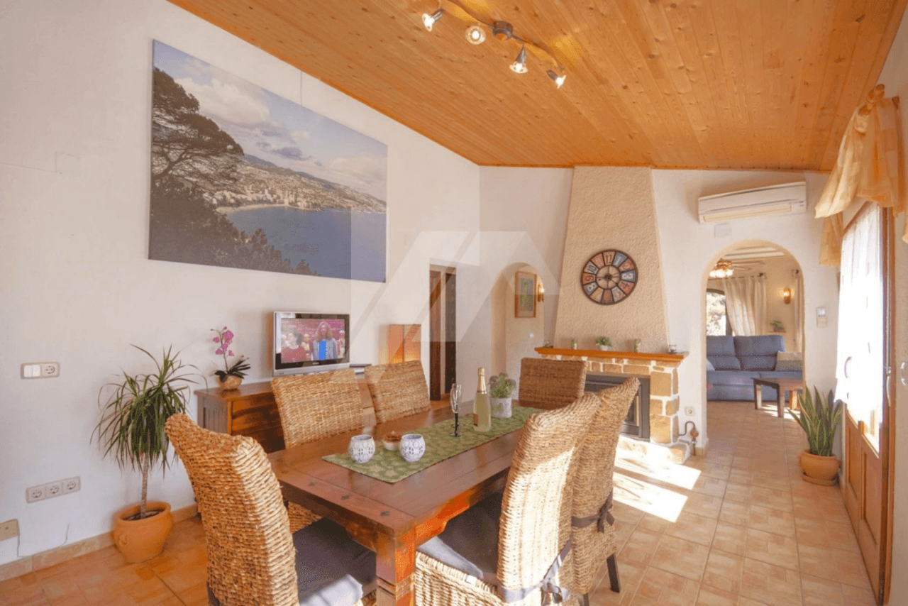 Villa en venta en Benissa Costa, Costa Blanca.