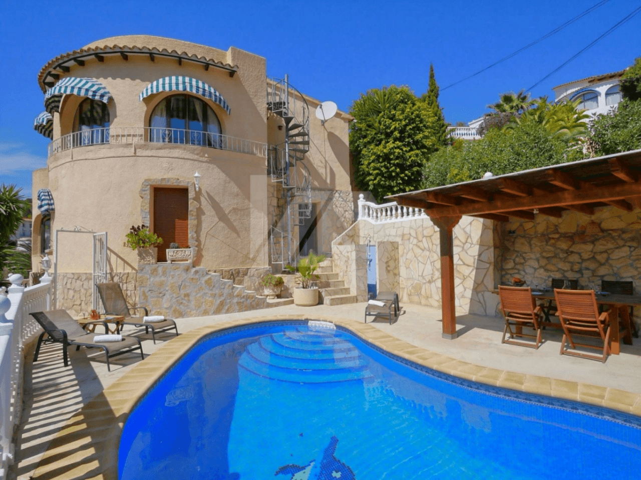 Villa en venta en Benissa Costa, Costa Blanca.