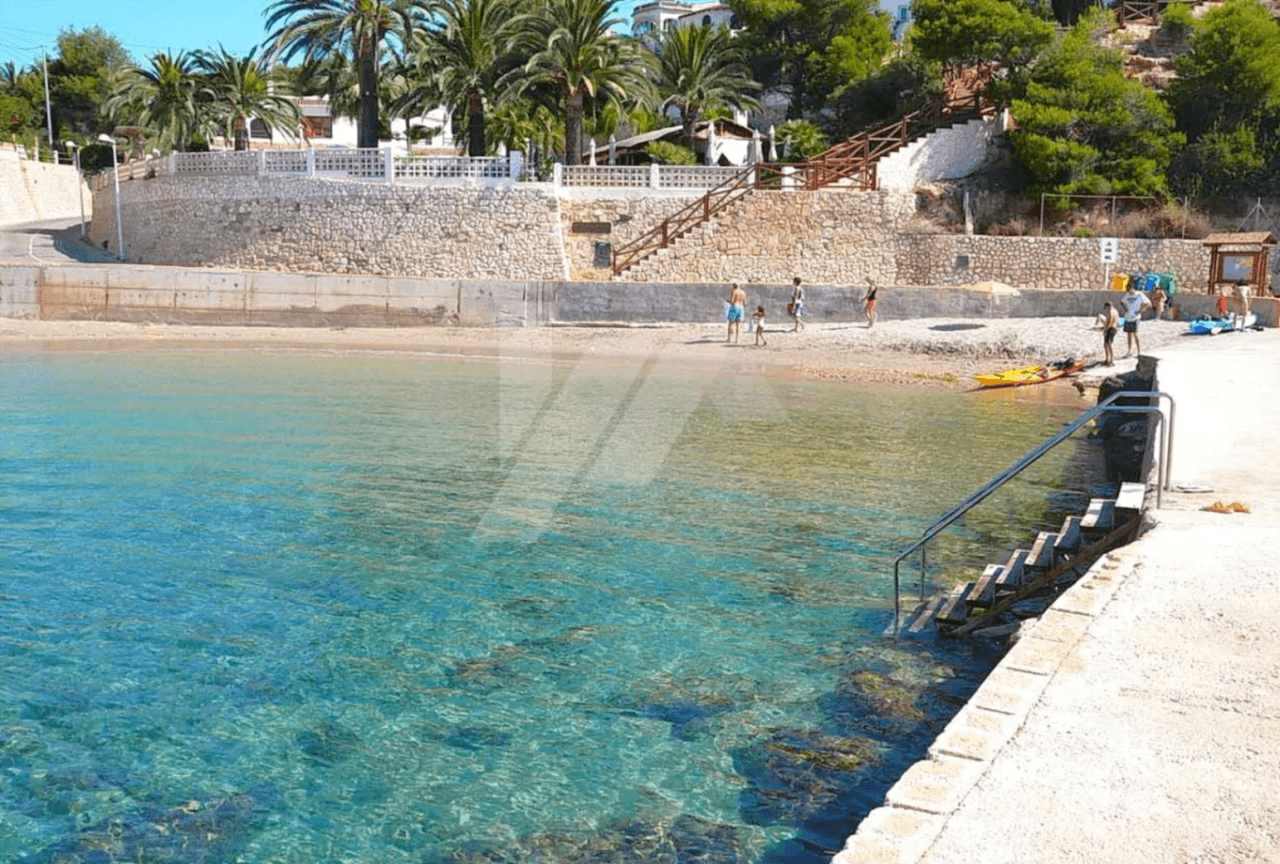 Villa en venta en Benissa Costa, Costa Blanca.