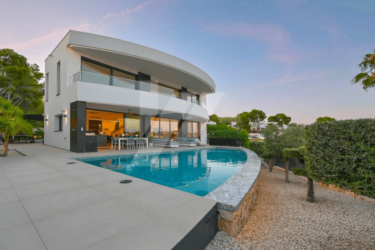 Villa de Lujo en venta en Moraira, Costa Blanca.