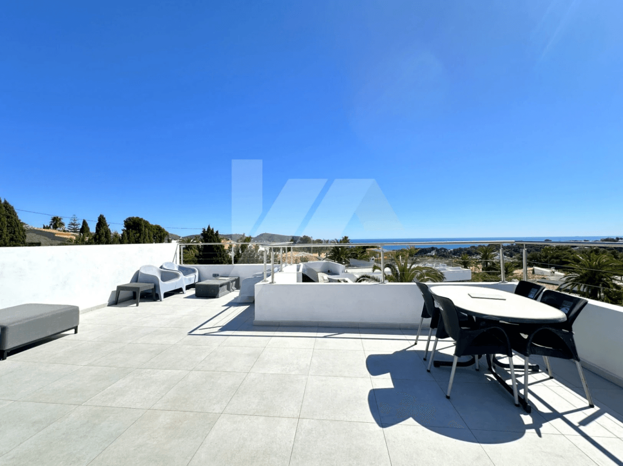 Villa con vistas al Mar en venta en Moraira, Costa Blanca.